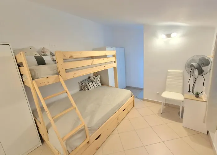 Immo A2l Lozari Apartment