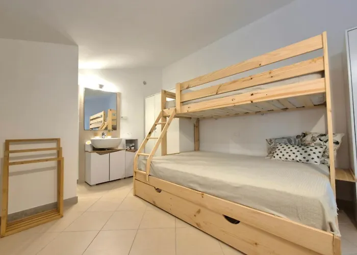Immo A2l Lozari Apartment